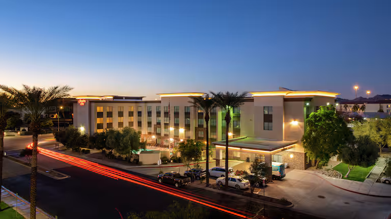 Hampton by Hilton Phoenix Airport North exterior