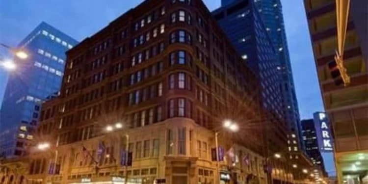 Hilton St. Louis Downtown